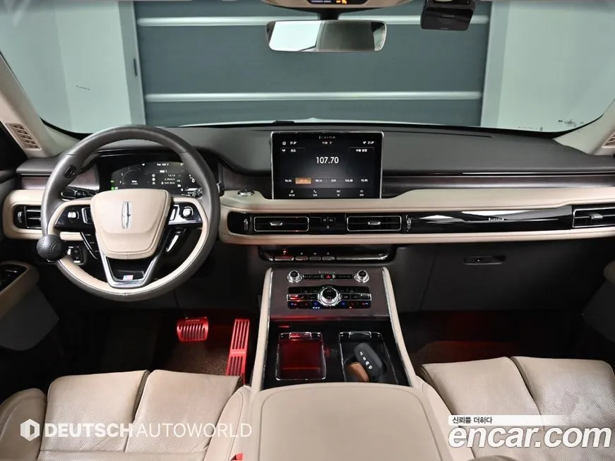 Lincoln Aviator — фото 10