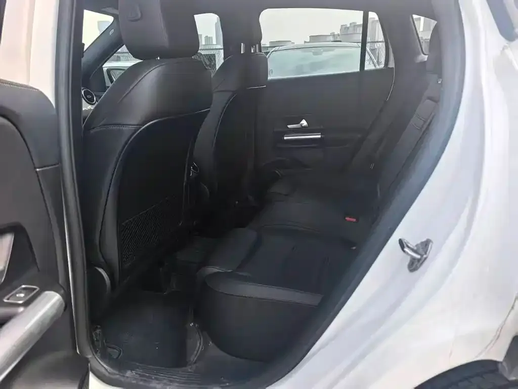Mercedes-Benz GLA — фото 5