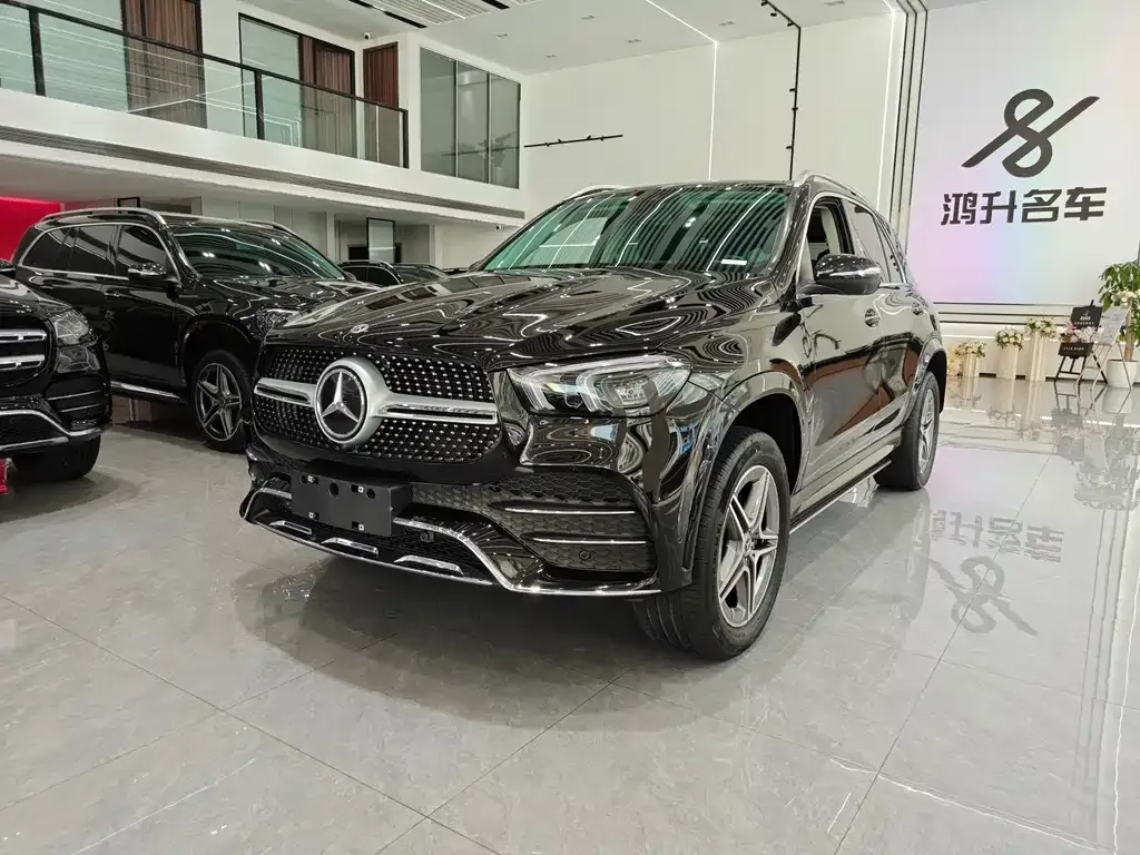 Mercedes-Benz GLE — фото 1