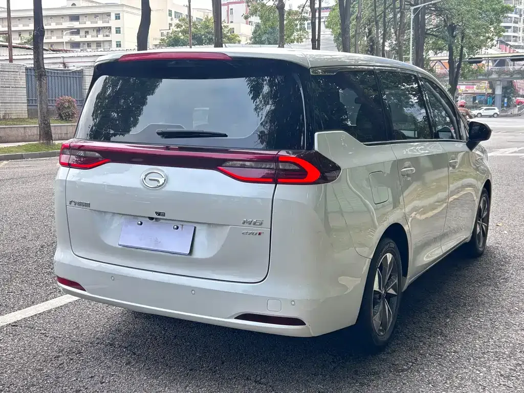 GAC Motor Trumpchi M6 — фото 3