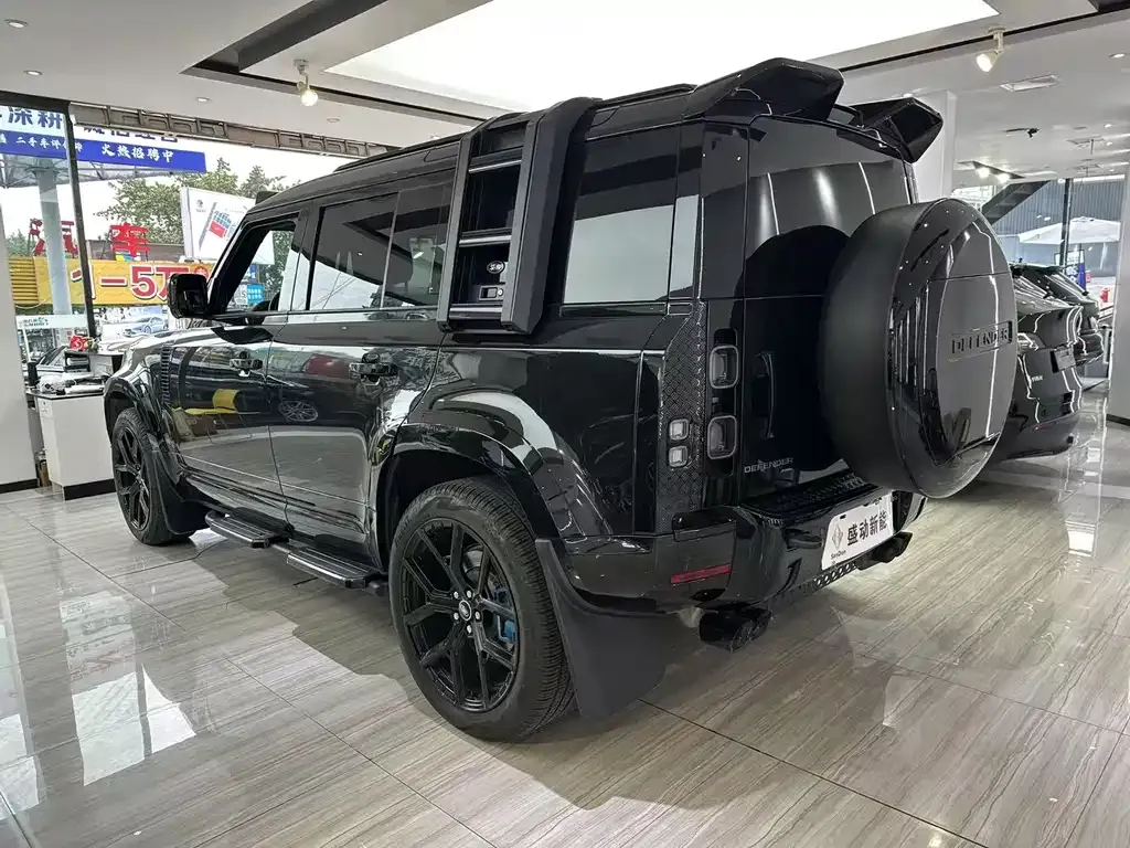 Land Rover Defender — фото 4