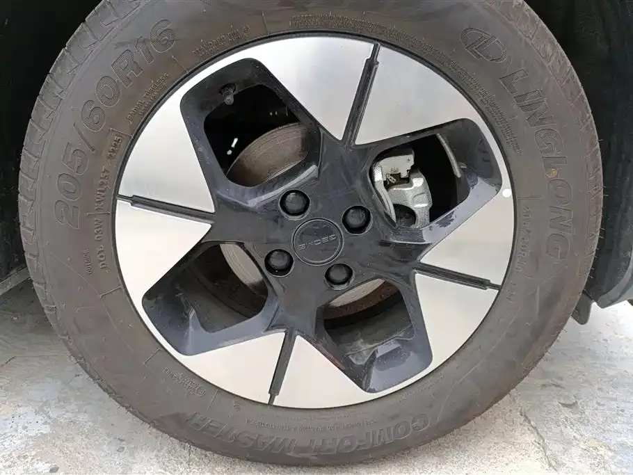 Geely Starburst — фото 2