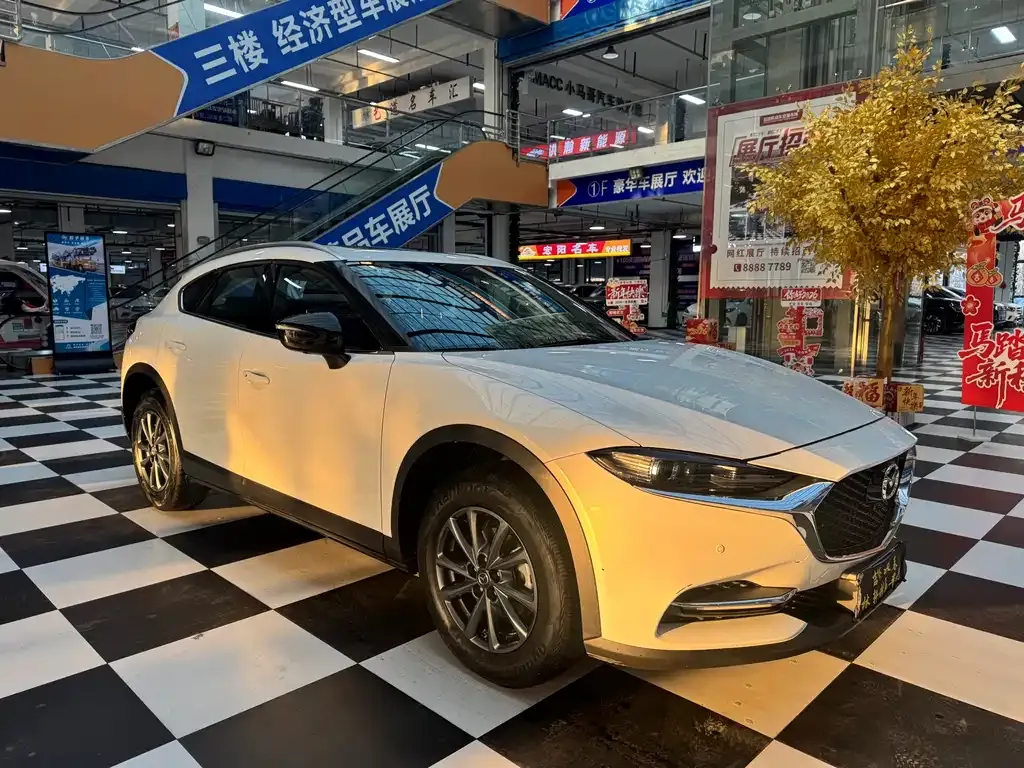 Mazda CX-4 — фото 1