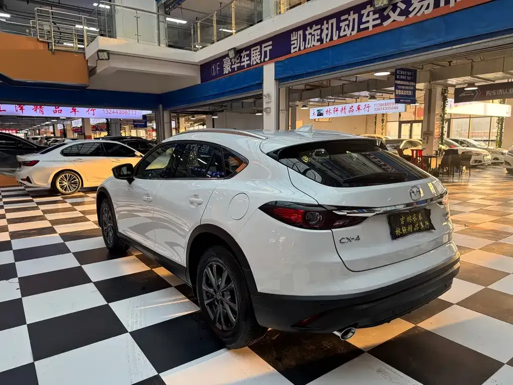 Mazda CX-4 — фото 4