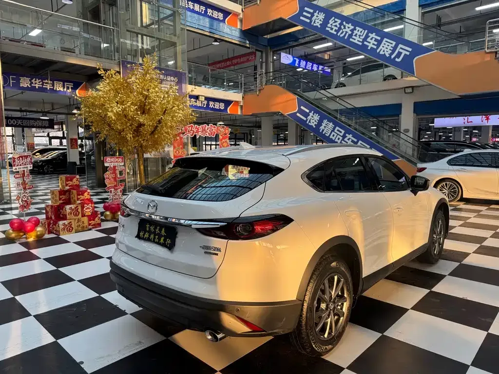 Mazda CX-4 — фото 2