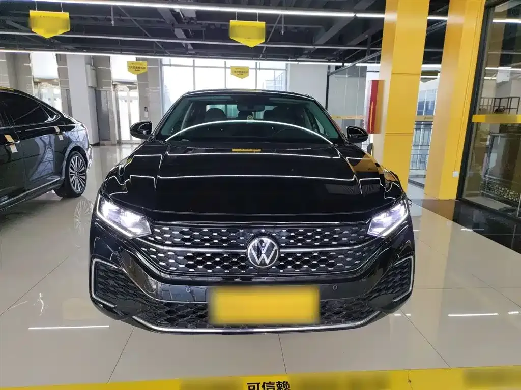 Volkswagen Passat — фото 9