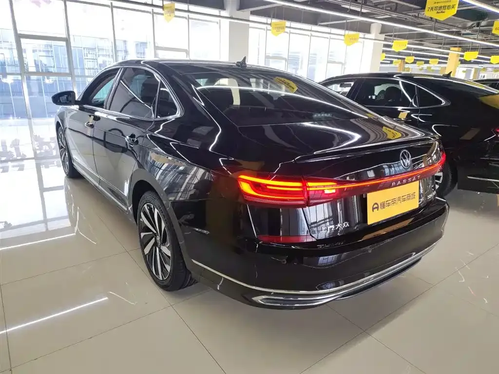 Volkswagen Passat — фото 3