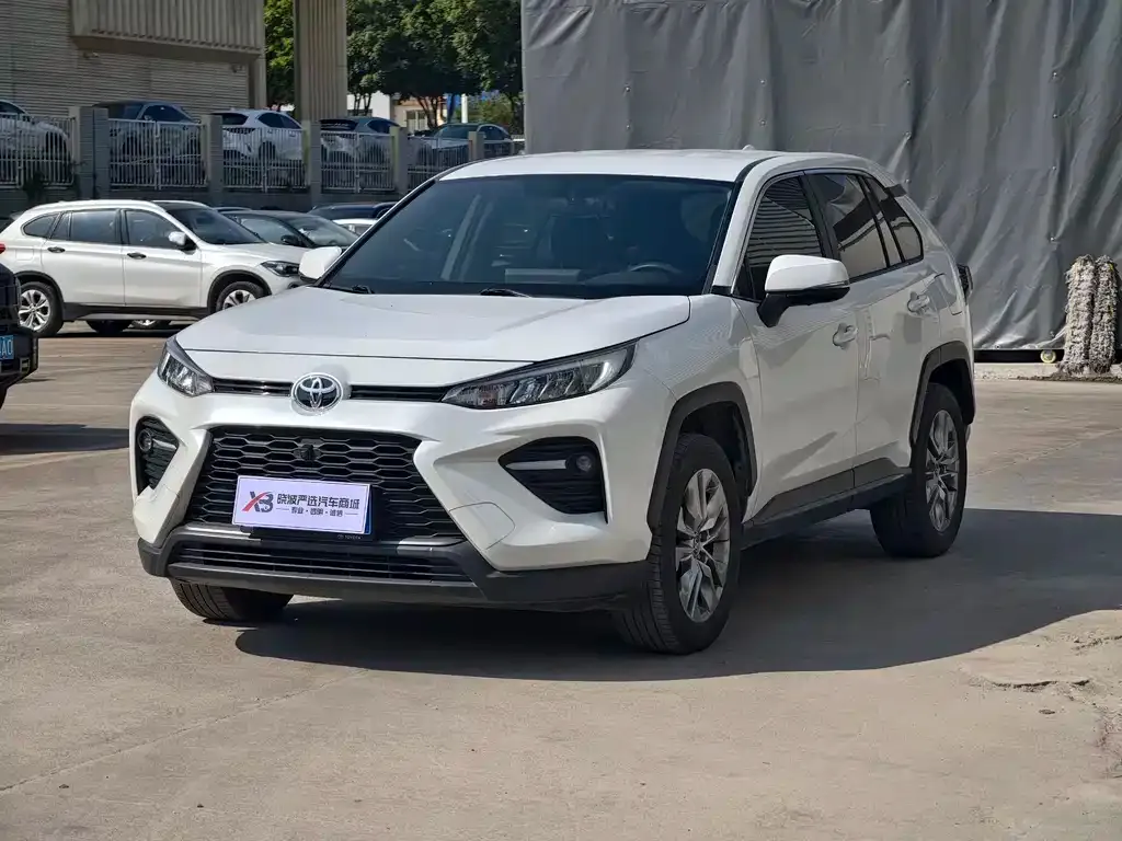 Toyota Wildlander — фото 1