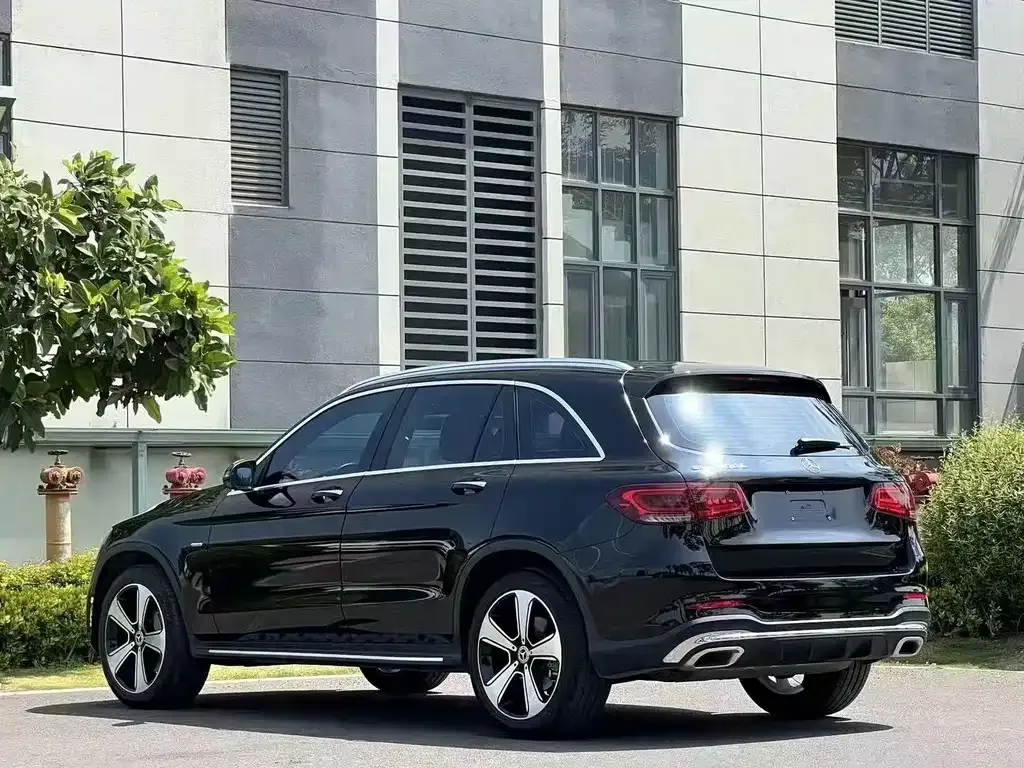 Mercedes-Benz GLC — фото 6