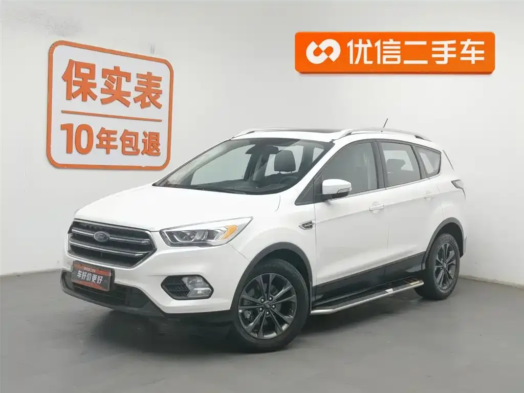 Ford Kuga — фото 1