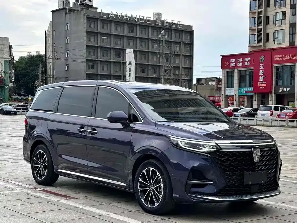 Roewe iMAX8 — фото 5