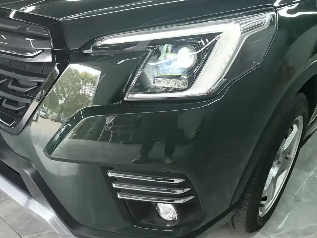 Subaru Forester — фото 8