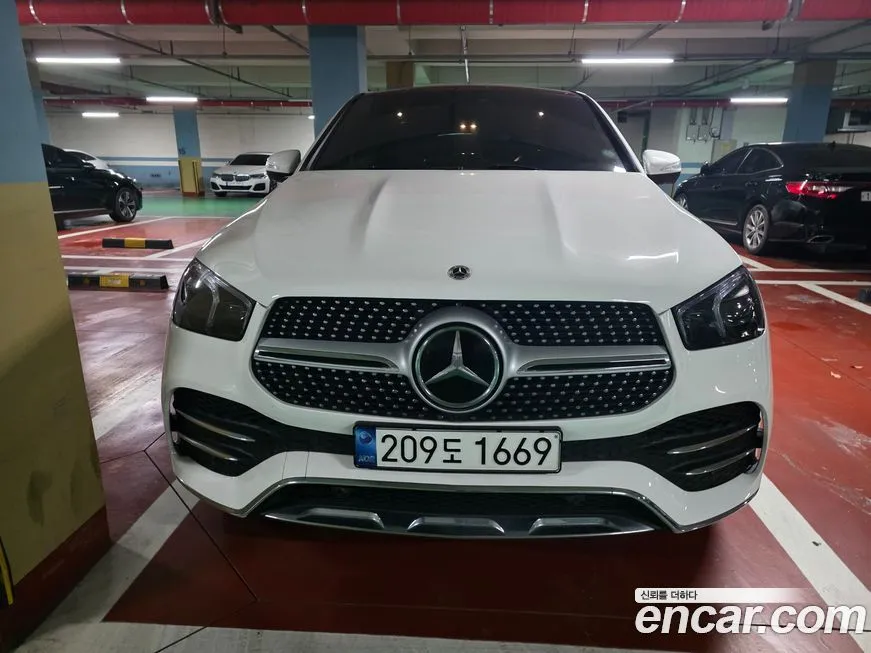 Mercedes-Benz GLE-Class — фото 1