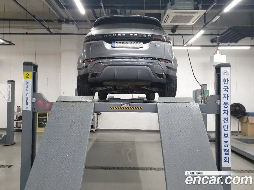 Land Rover Range Rover Evoque — фото 1