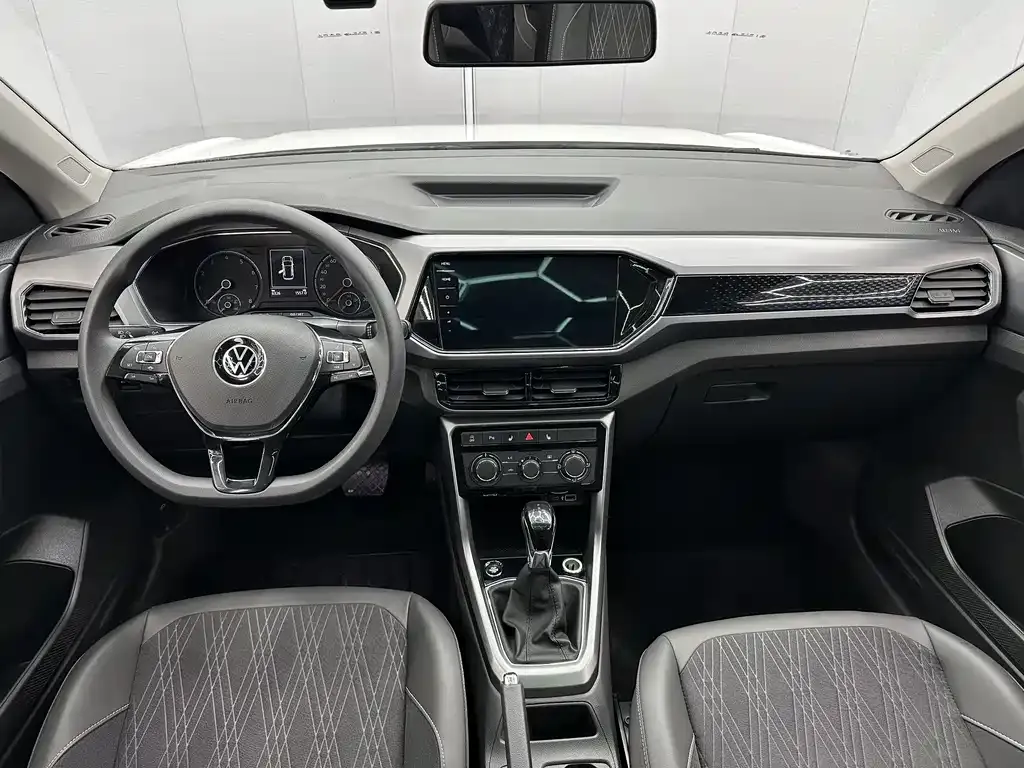 Volkswagen T-Cross — фото 5