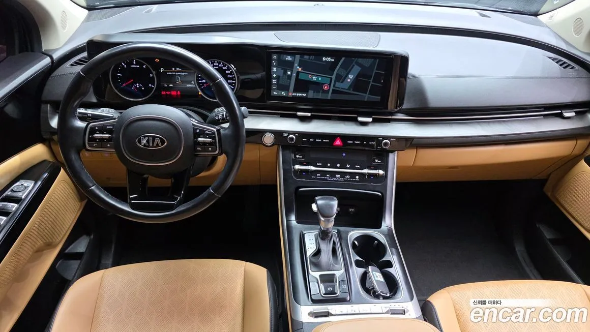 Kia Carnival — фото 10