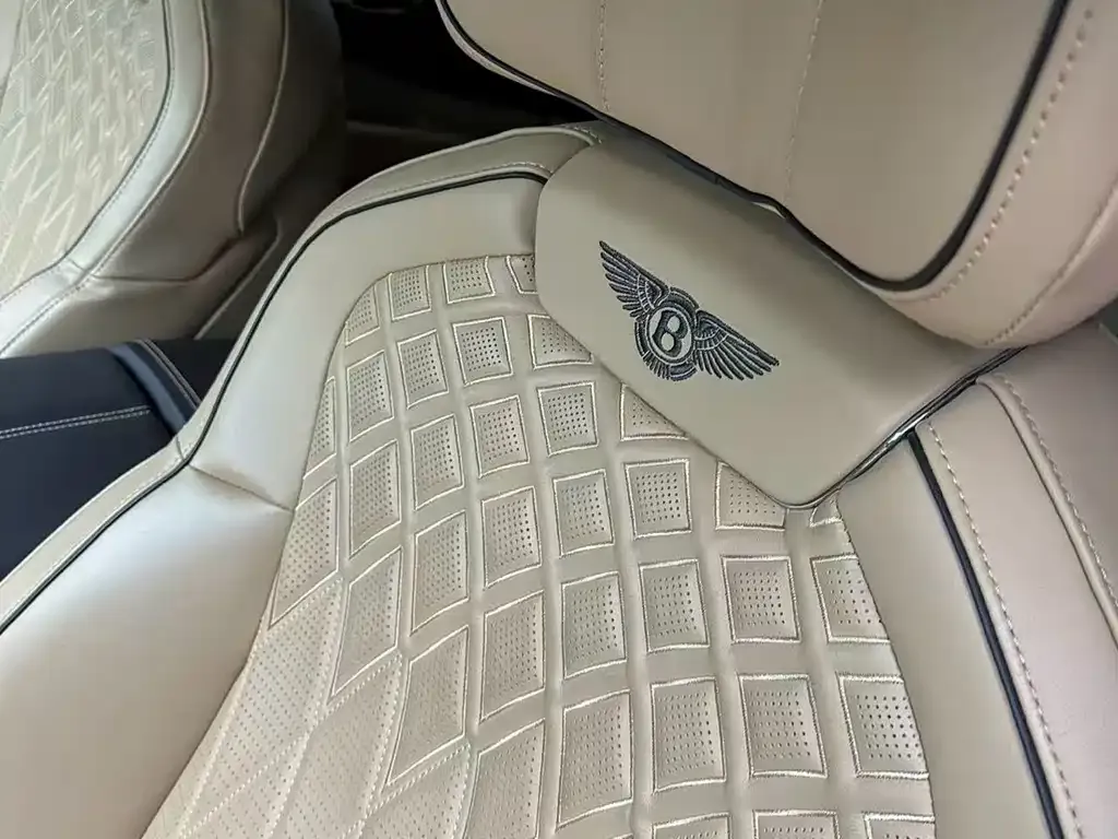 Bentley Flying Spur — фото 8