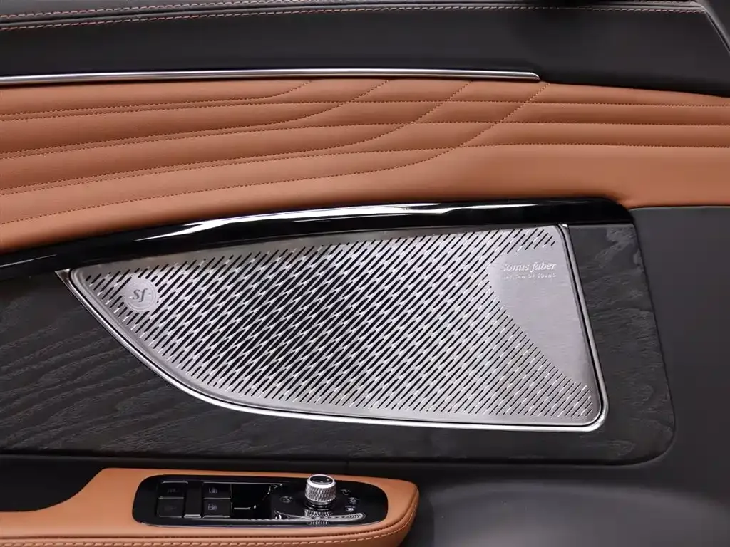 Maserati GranTurismo — фото 8