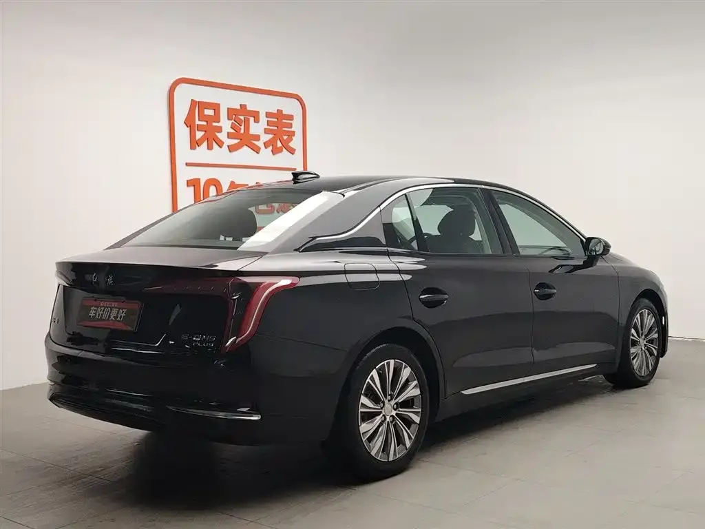 Hongqi E-QM5 — фото 7