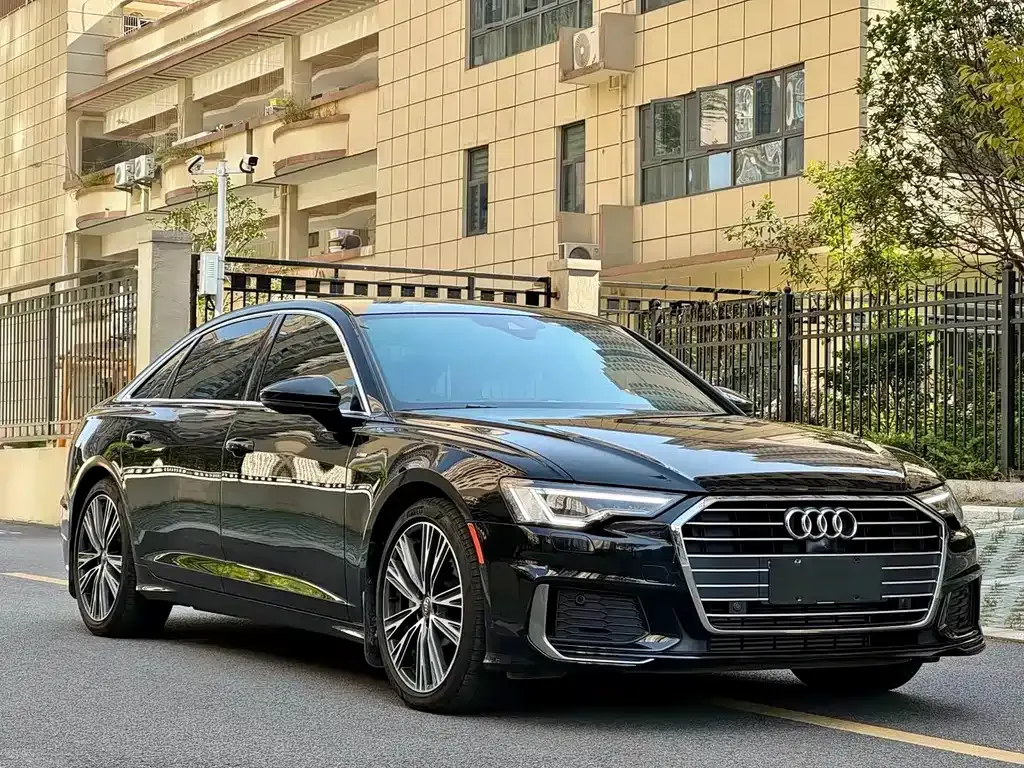 Audi A6L — фото 9