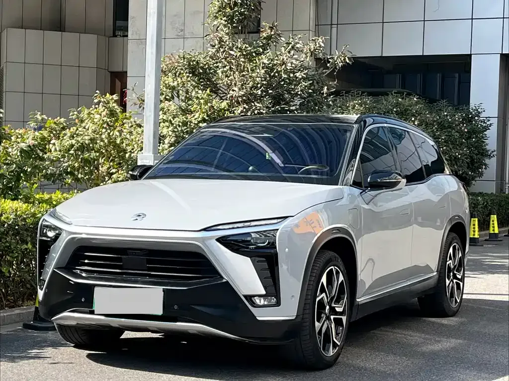 NIO ES8 — фото 6