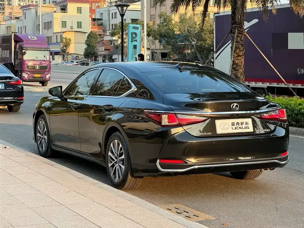 Lexus ES — фото 2
