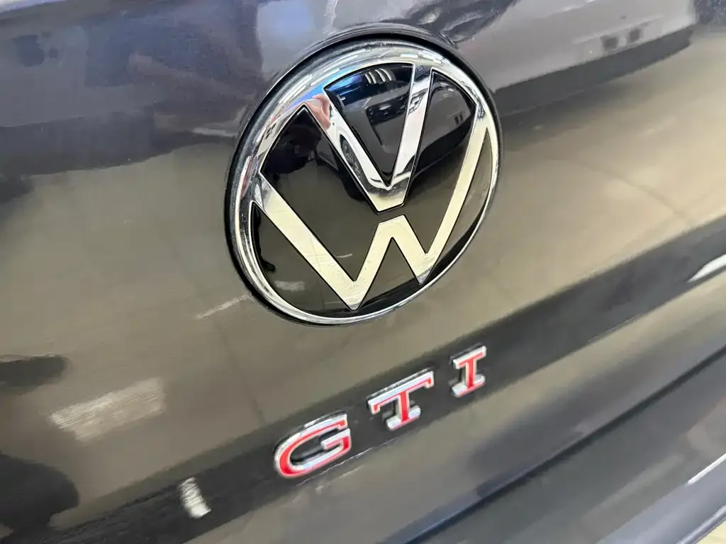 Volkswagen Golf GTI — фото 2