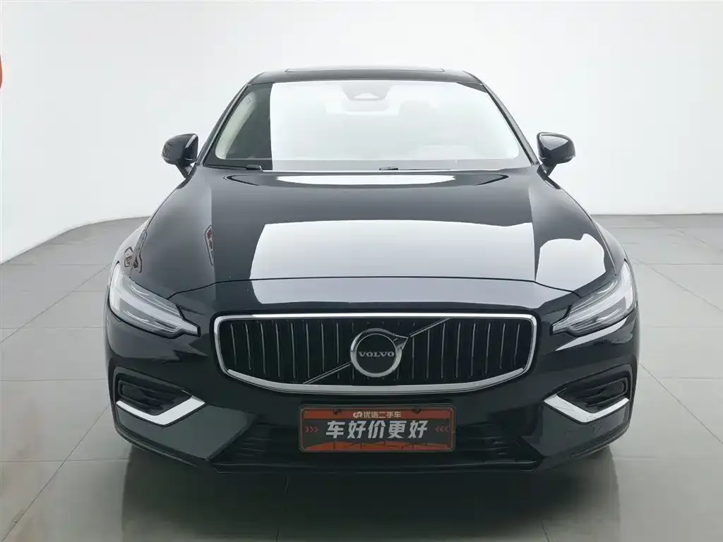 Volvo S60 — фото 5