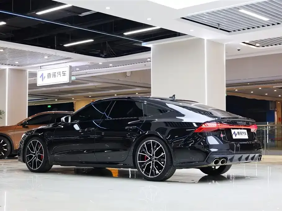 Audi S7 — фото 7