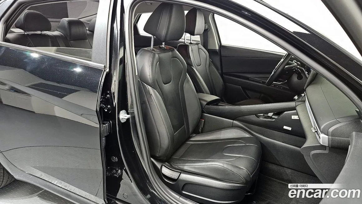 Hyundai AVANTE — фото 4