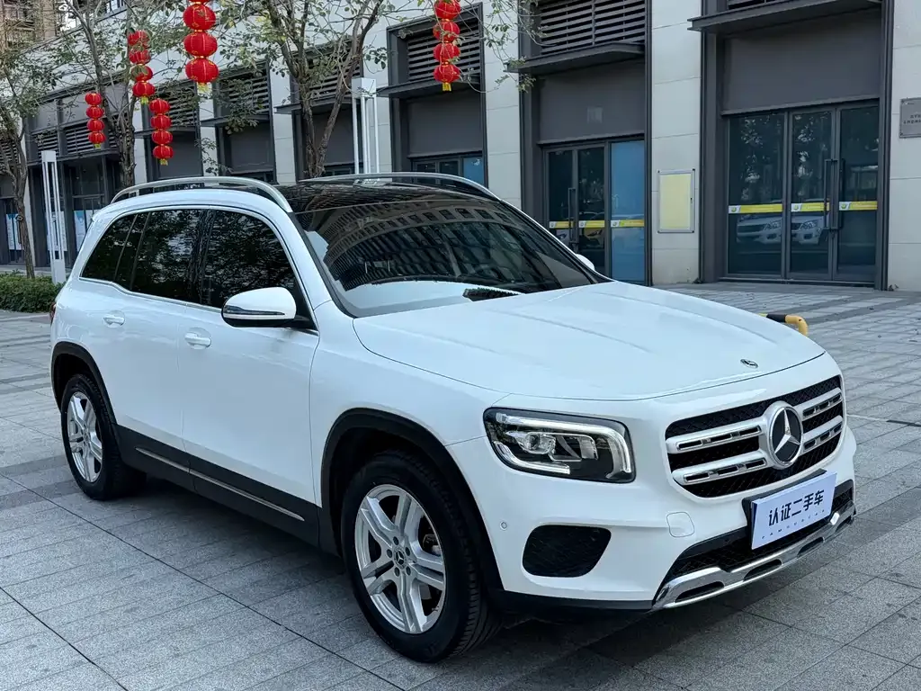 Mercedes-Benz GLB — фото 8