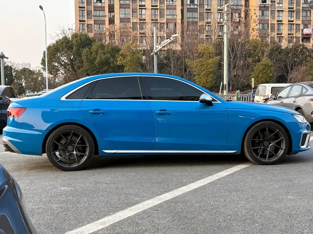 Audi S4 — фото 10