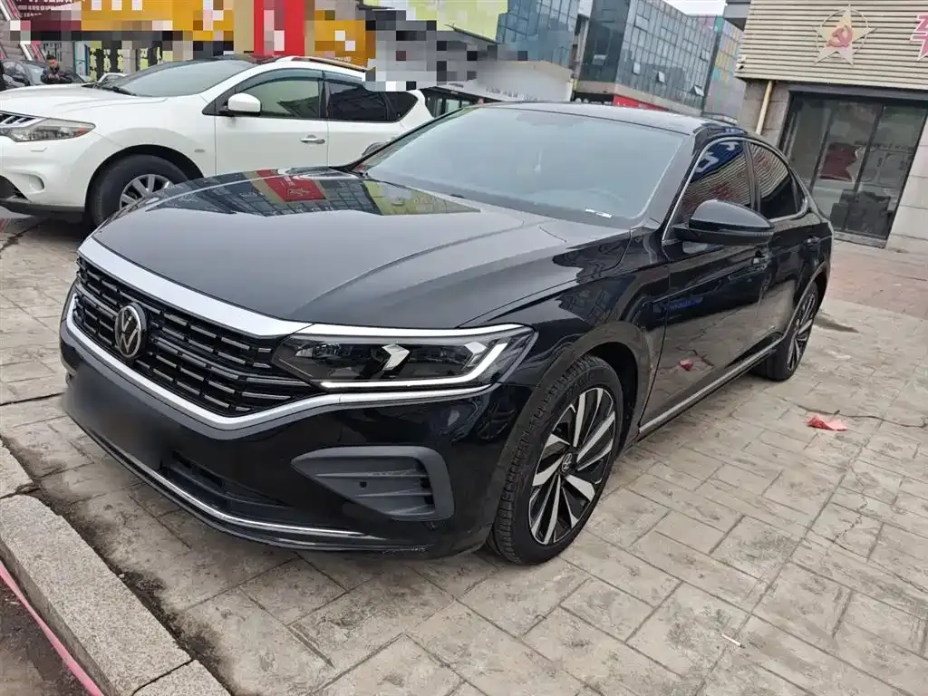 Volkswagen Passat — фото 1