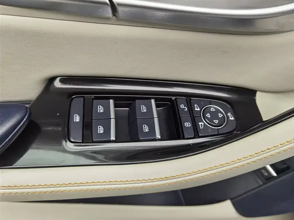 BYD PLUS New Energy — фото 10