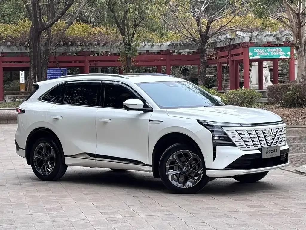 Changan CS75PLUS — фото 10