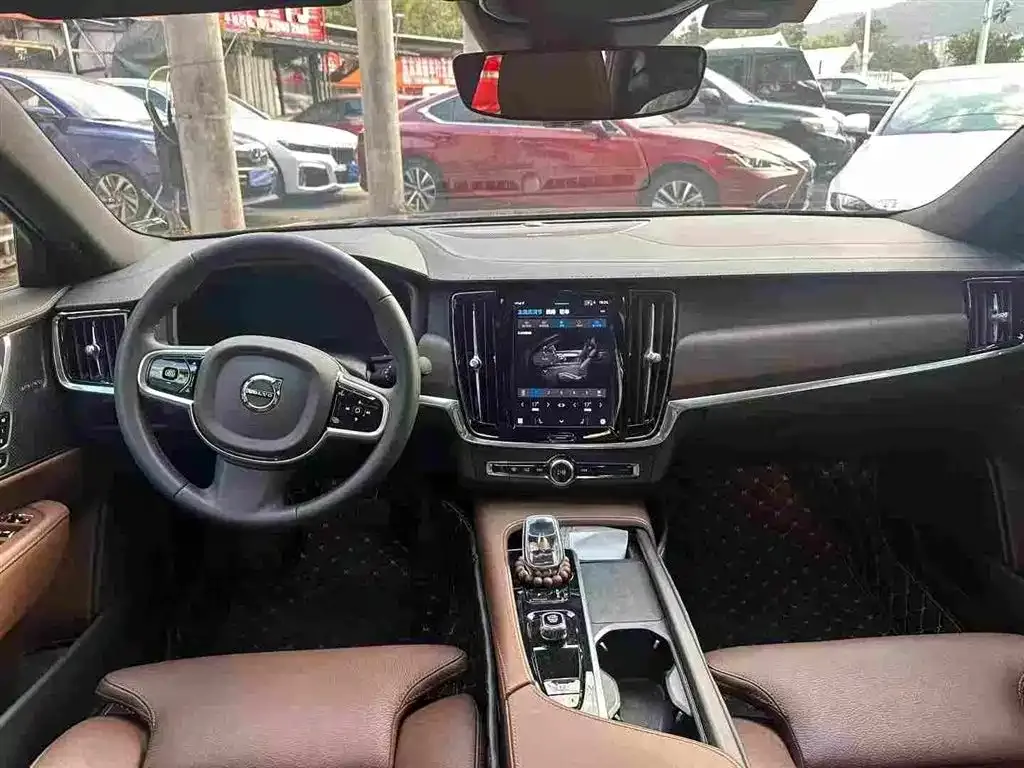 Volvo S90 — фото 4