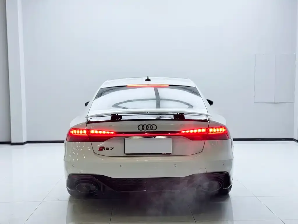 Audi A7 — фото 9