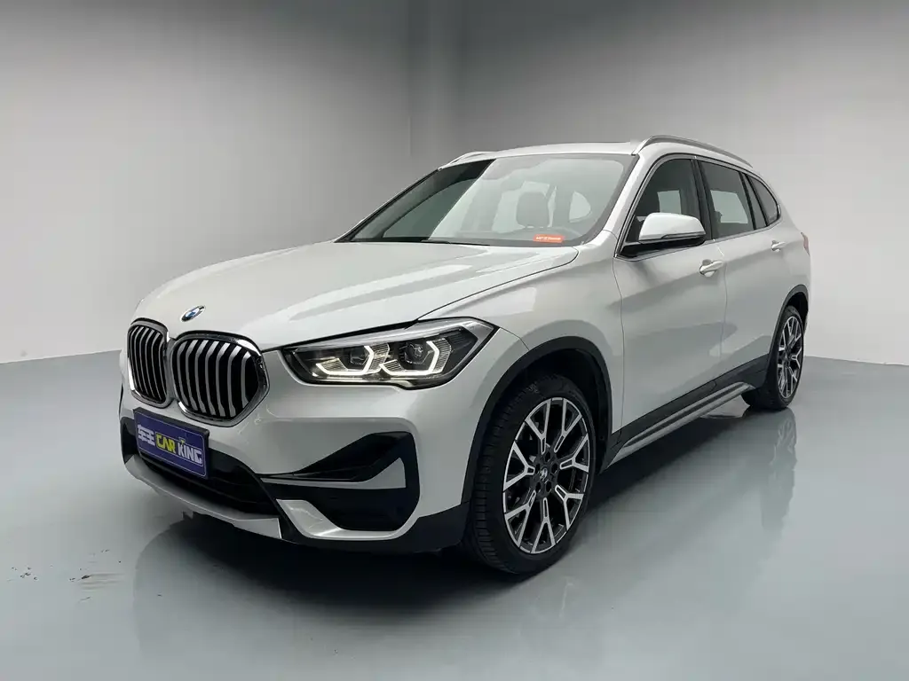 BMW X1 — фото 1