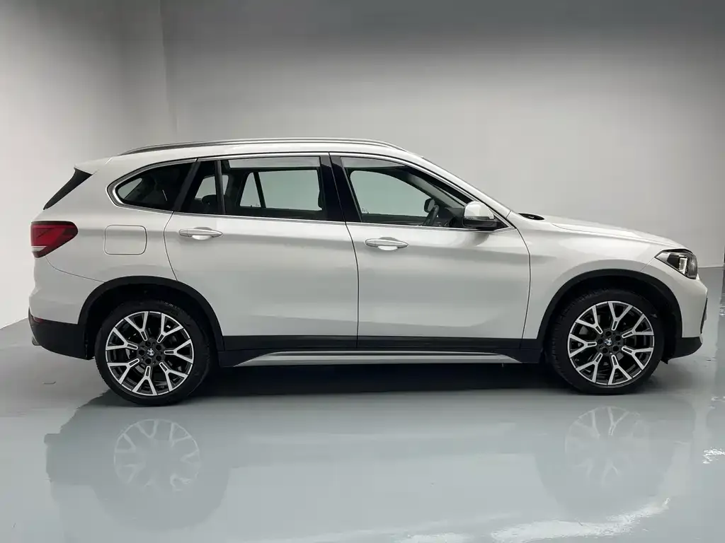 BMW X1 — фото 3