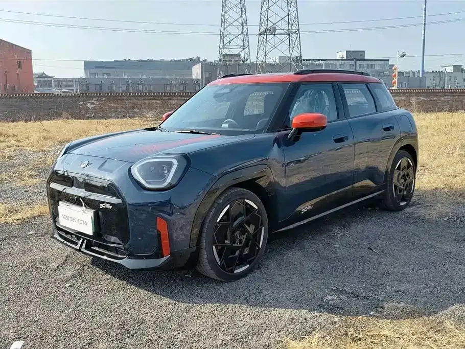 MINI Aceman JCW Electric — фото 1