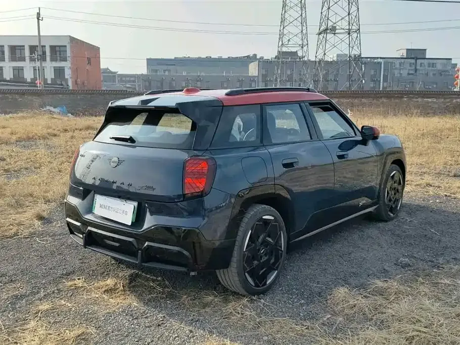 MINI Aceman JCW Electric — фото 3