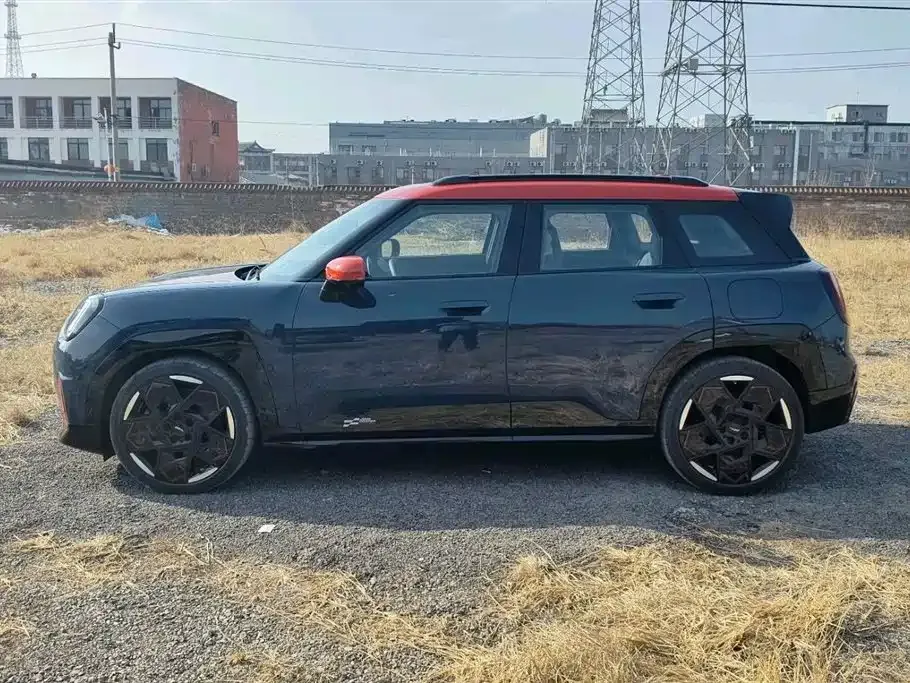 MINI Aceman JCW Electric — фото 2
