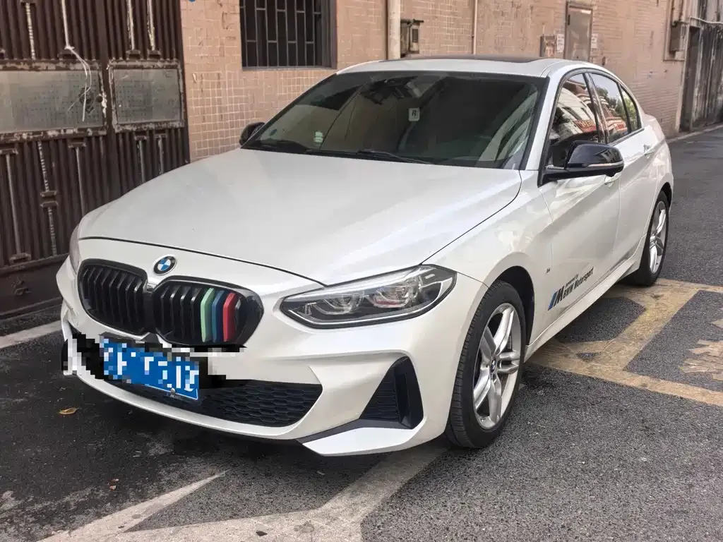 BMW 1 Series — фото 1