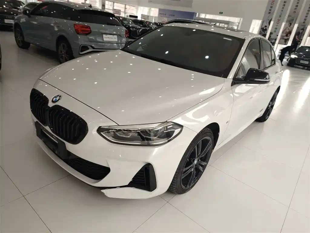 BMW 1 Series — фото 1