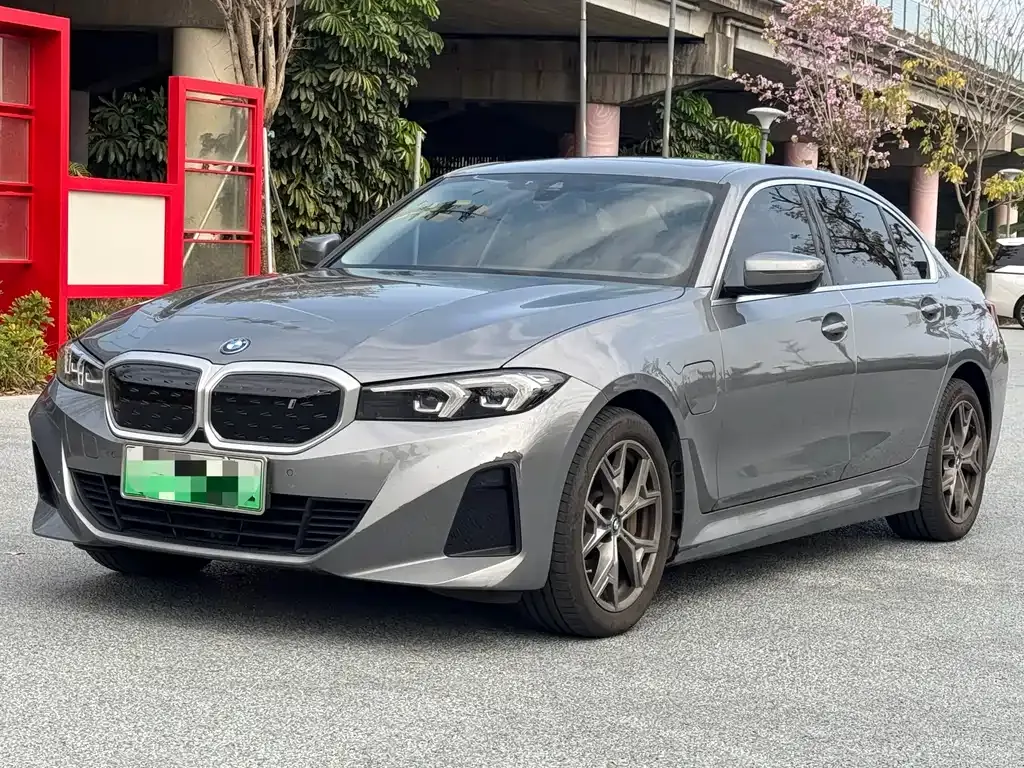 BMW i3 — фото 1