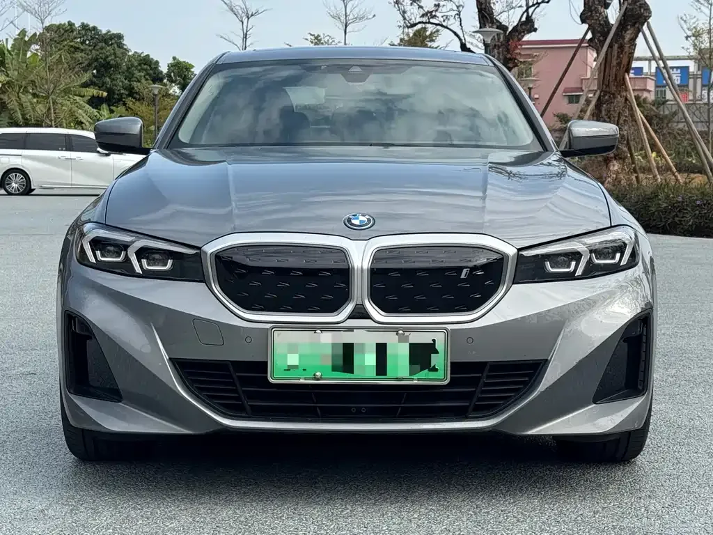 BMW i3 — фото 9