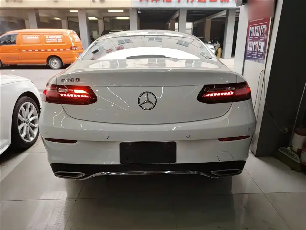Mercedes-Benz E-Class (Import) — фото 4