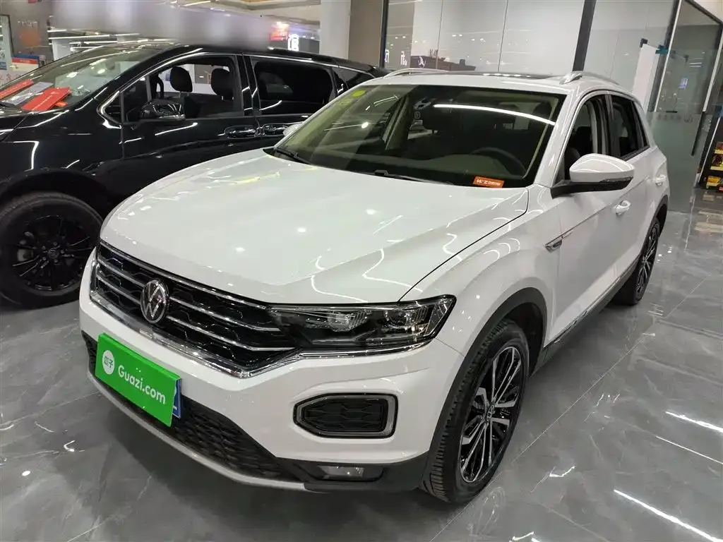 Volkswagen T-Roc — фото 1