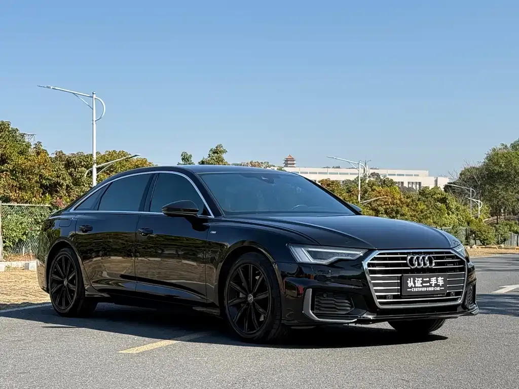 Audi A6L — фото 10