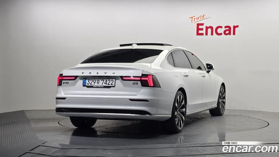 Volvo S90 — фото 9